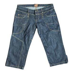 B. YOUNG Y2K STYLE DARK WASH DENIM CAPRI CROPPED JEANS LOW RISE VGUC SIZE 34
